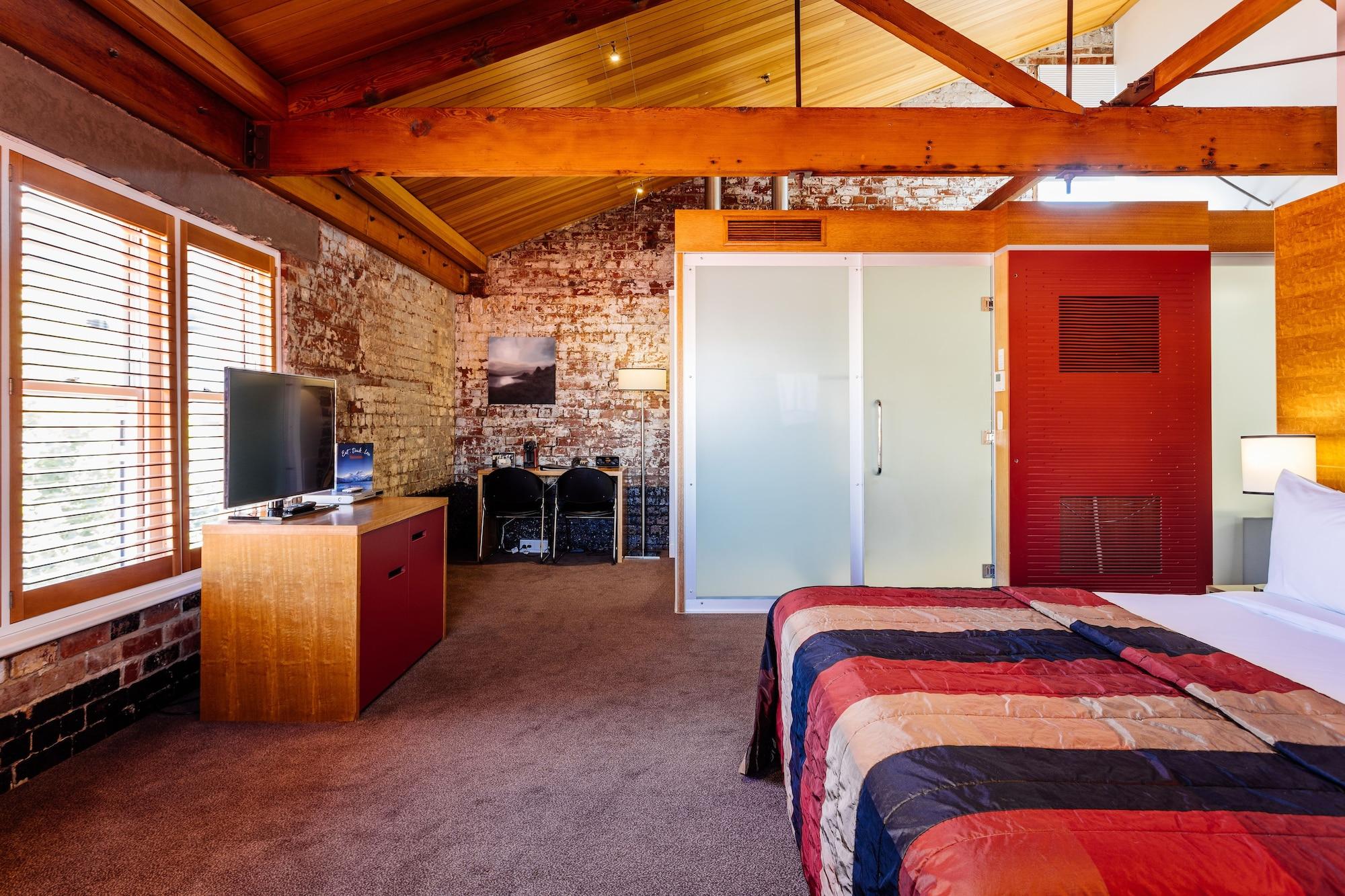 The Henry Jones Art Hotel Hobart Exterior foto A room at the hotel
